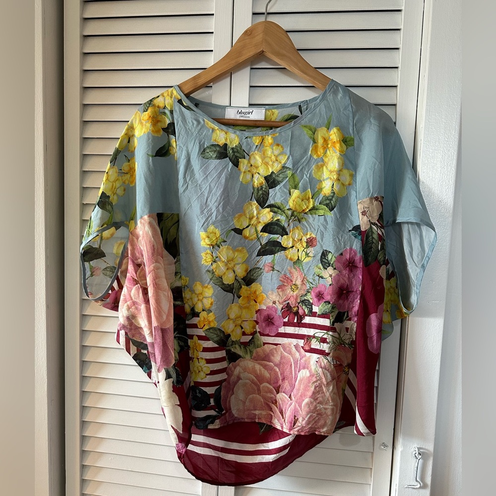 Italian 100% silk Blugirl bluemarine - lovely floral and striped blouse size 36